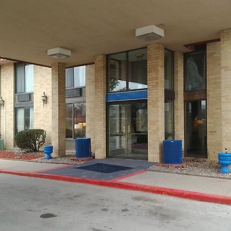Westmont Inn & Suites Omaha Exteriör bild